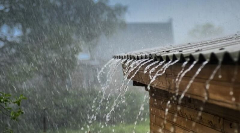 Chuvas de março exigem atenção redobrada para evitar acidentes com a rede elétrica